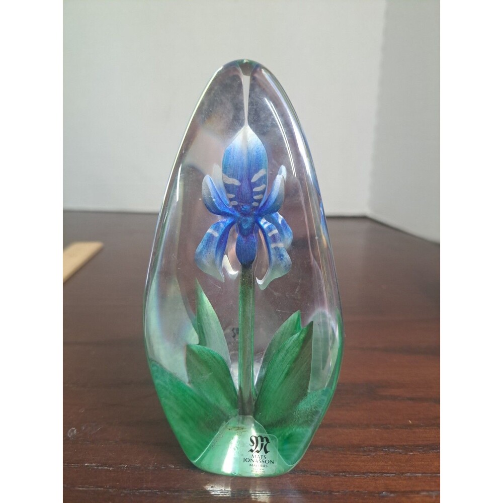 Crystal Hand Painted Blue Iris Sand Blasted Sculpture Mats Jonasson 8814Made In